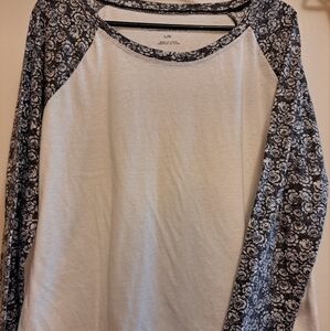 AEROPOSTALE Women's lightweight t-shirt